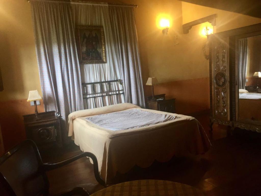 El Ama De Llaves Guest House Hontoria Exterior photo